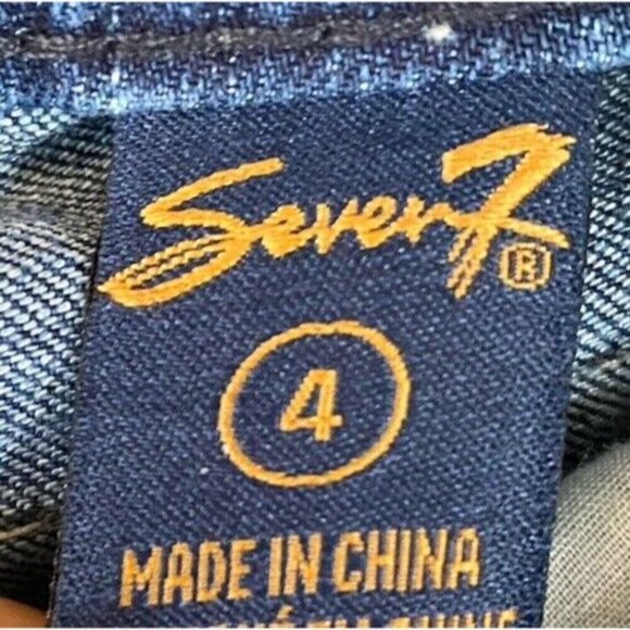 Seven7 Womens Medium Dark‎ Wash Rolled Up Jean Shorts Embroidered Logo Size 4 - Picture 6 of 7